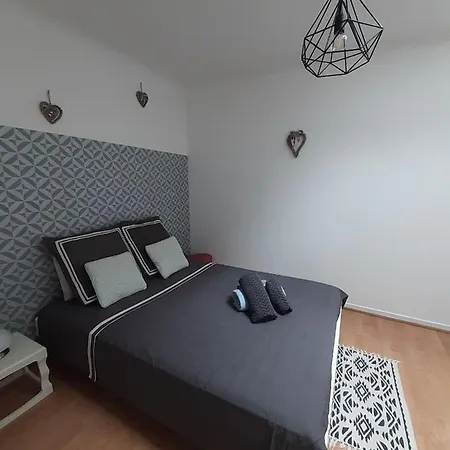 Maison De Charme Au Calme Vakantiehuis